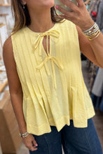 Load image into Gallery viewer, Yellow Cream Bow Tie Notched Neck Pleated Sleeveless Top
